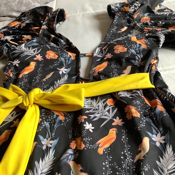 Swimming suit, with sleeves, tropical pattern, with bow - Picture 3 of 7